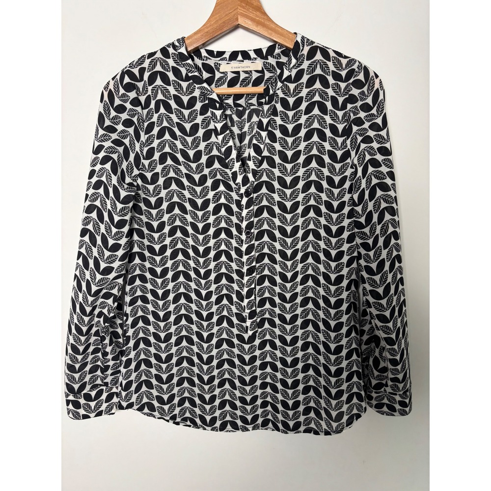 41 Hawthorn Womens Black White Leaf Print Roll Tab Sleeve Blouse Small